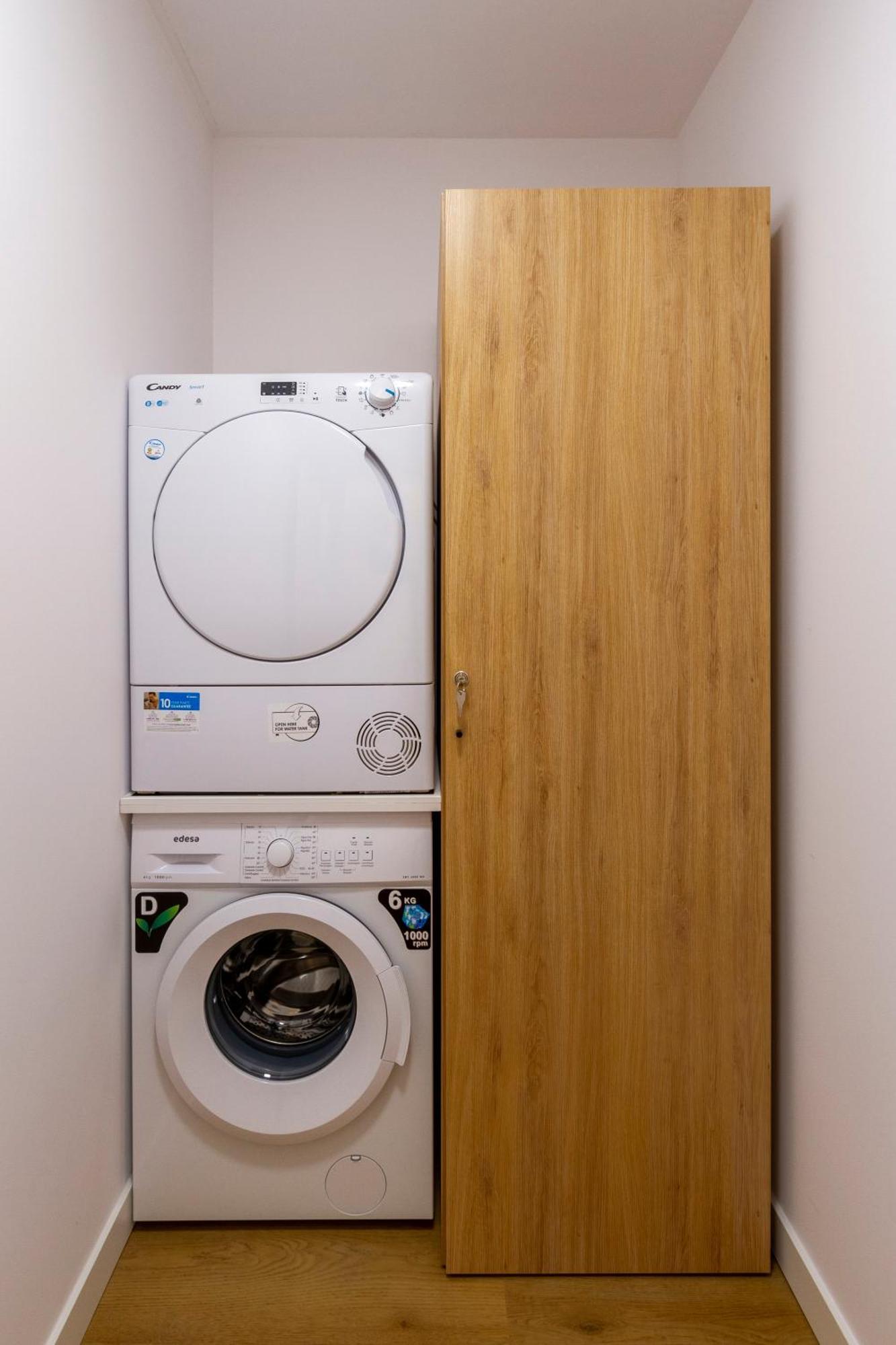 Urbanfive Apartamentos Ourense Centro 外观 照片