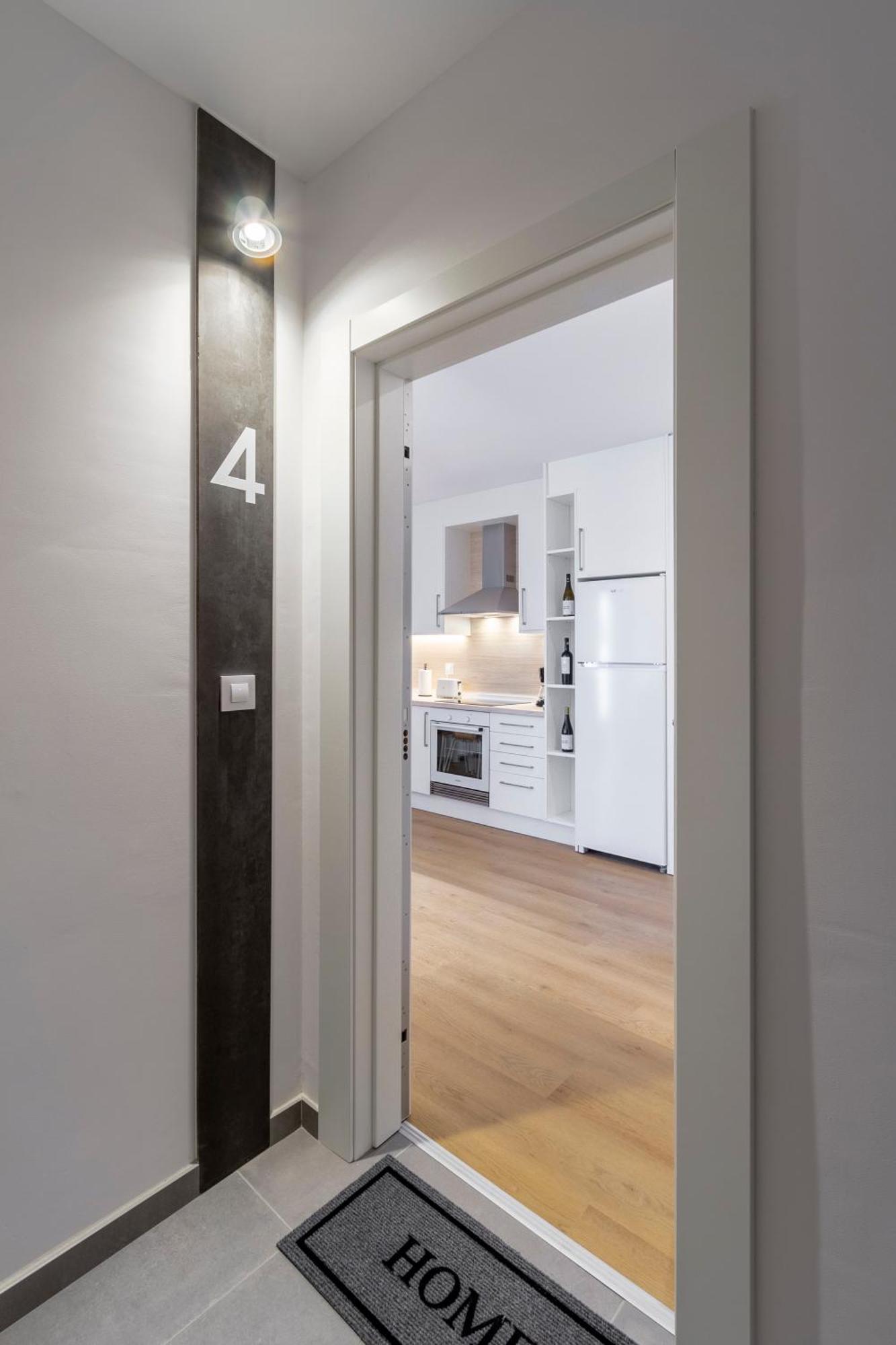 Urbanfive Apartamentos Ourense Centro 外观 照片