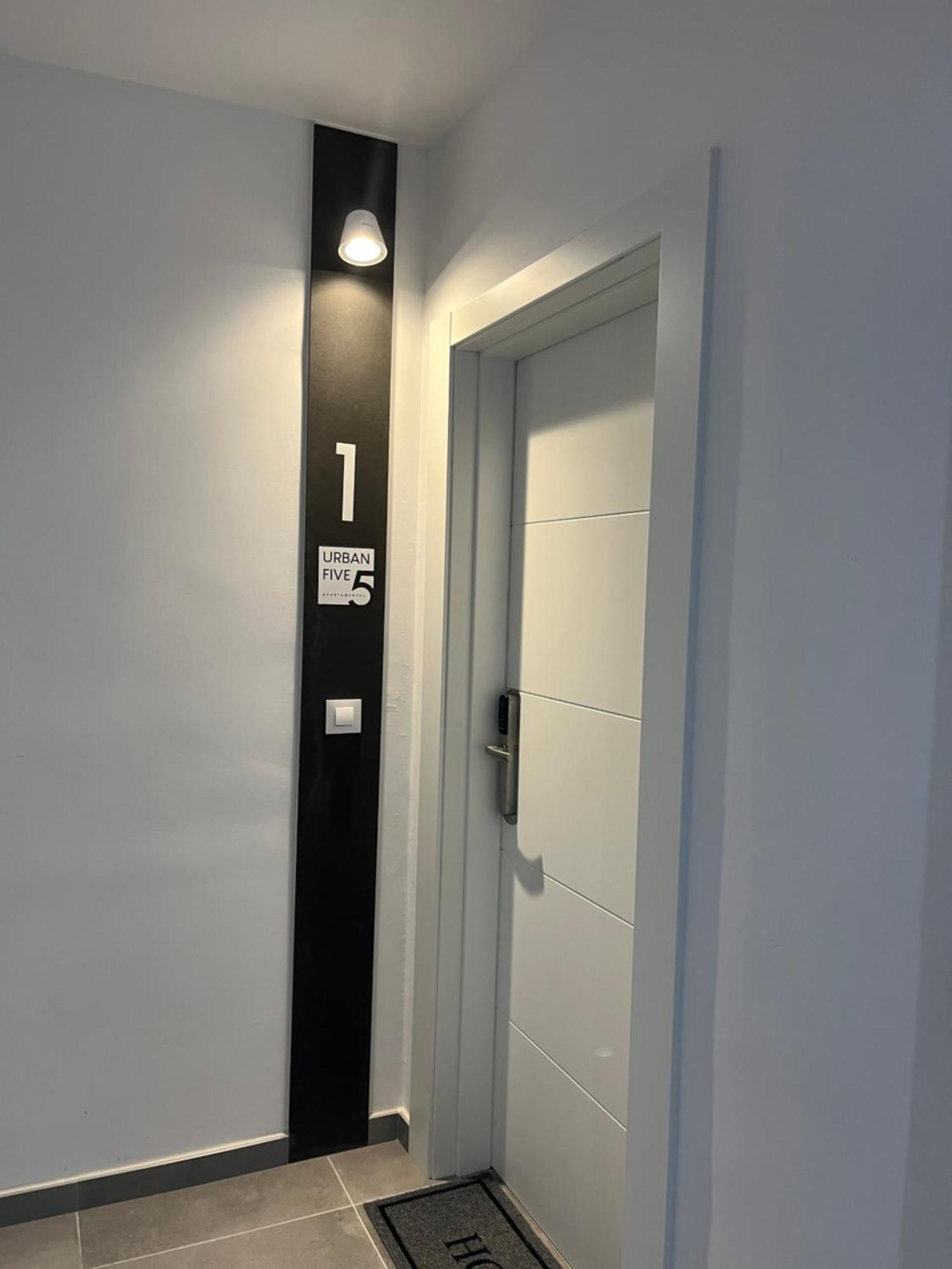 Urbanfive Apartamentos Ourense Centro 外观 照片